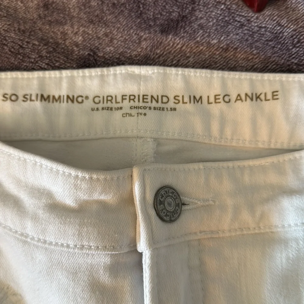 Chico's White Slim Leg Ankle Jeans - Picture 2 of 7